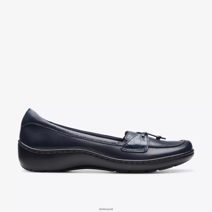 XFL6JJ293 mereväe nahk Clarks cora haley